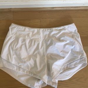 lululemon shorts!!